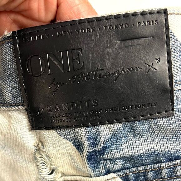 One Teaspoon Heart Print Bandits Shorts - Picture 8 of 13